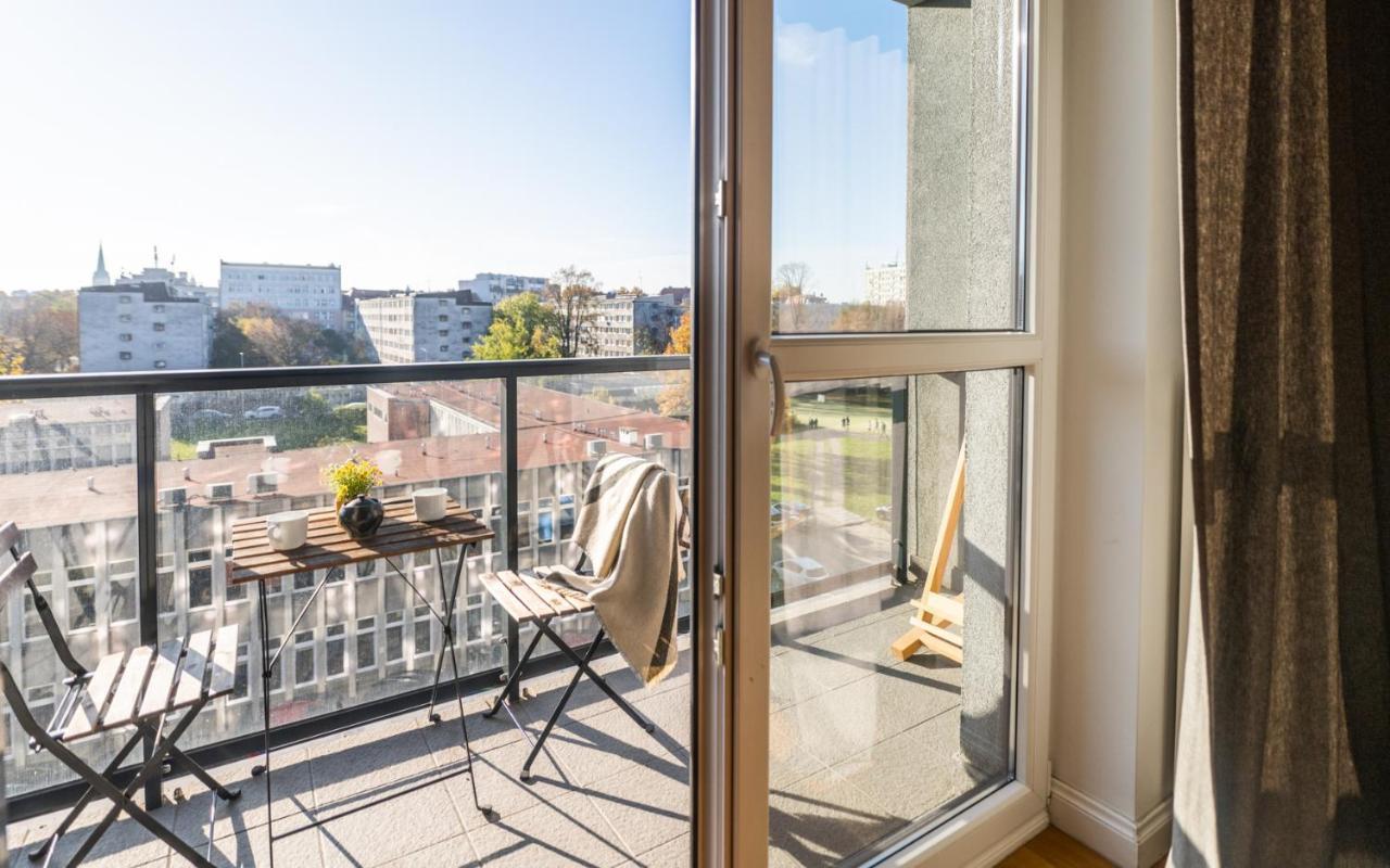 Krucza Apartment ~ Self Check-In 24H ~ Parking And Lift Вроцлав Екстериор снимка