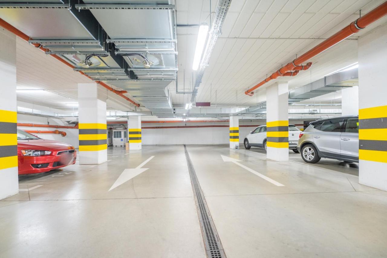 Krucza Apartment ~ Self Check-In 24H ~ Parking And Lift Вроцлав Екстериор снимка